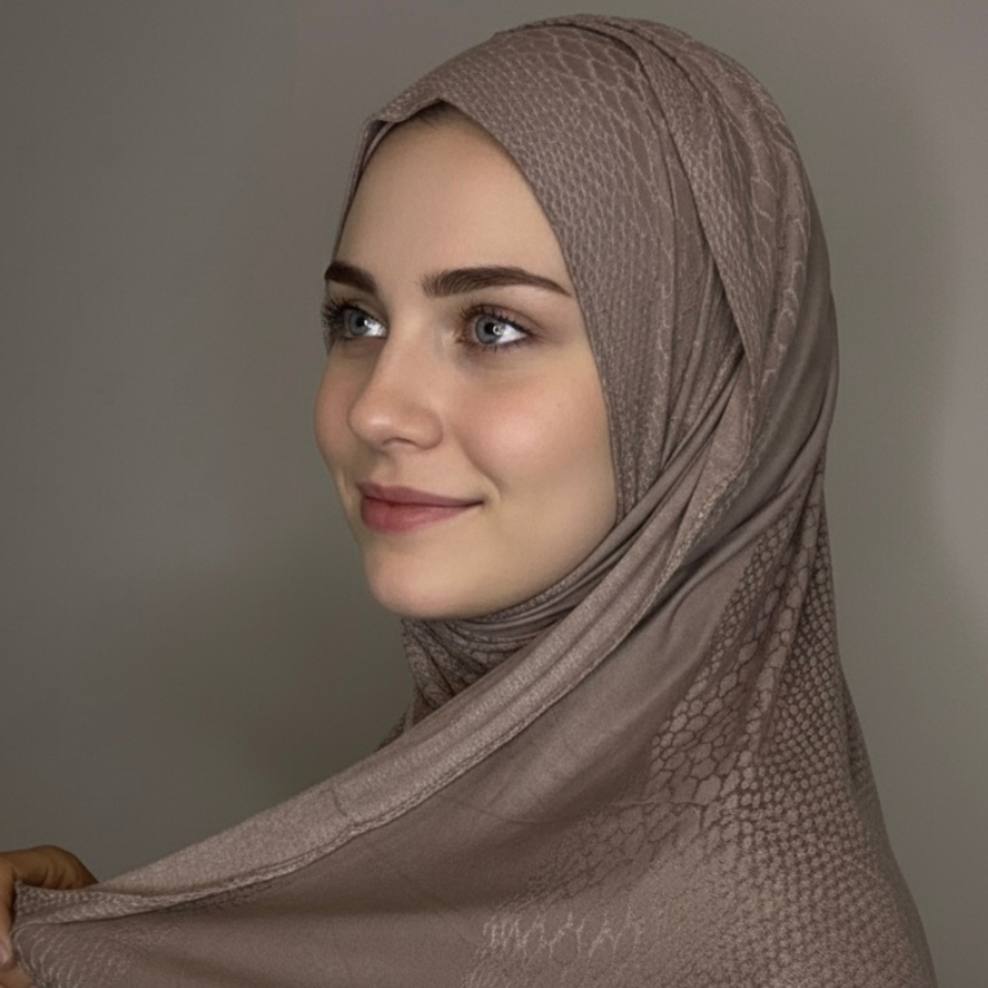 Cotton Crystals - Dark Nude